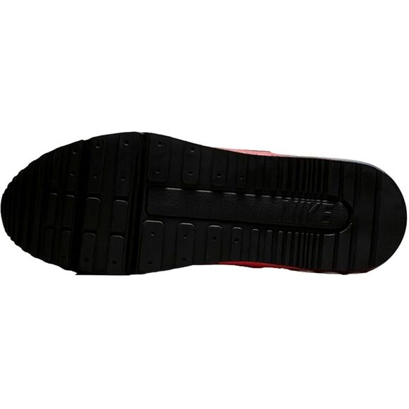 Athletic_Shoes